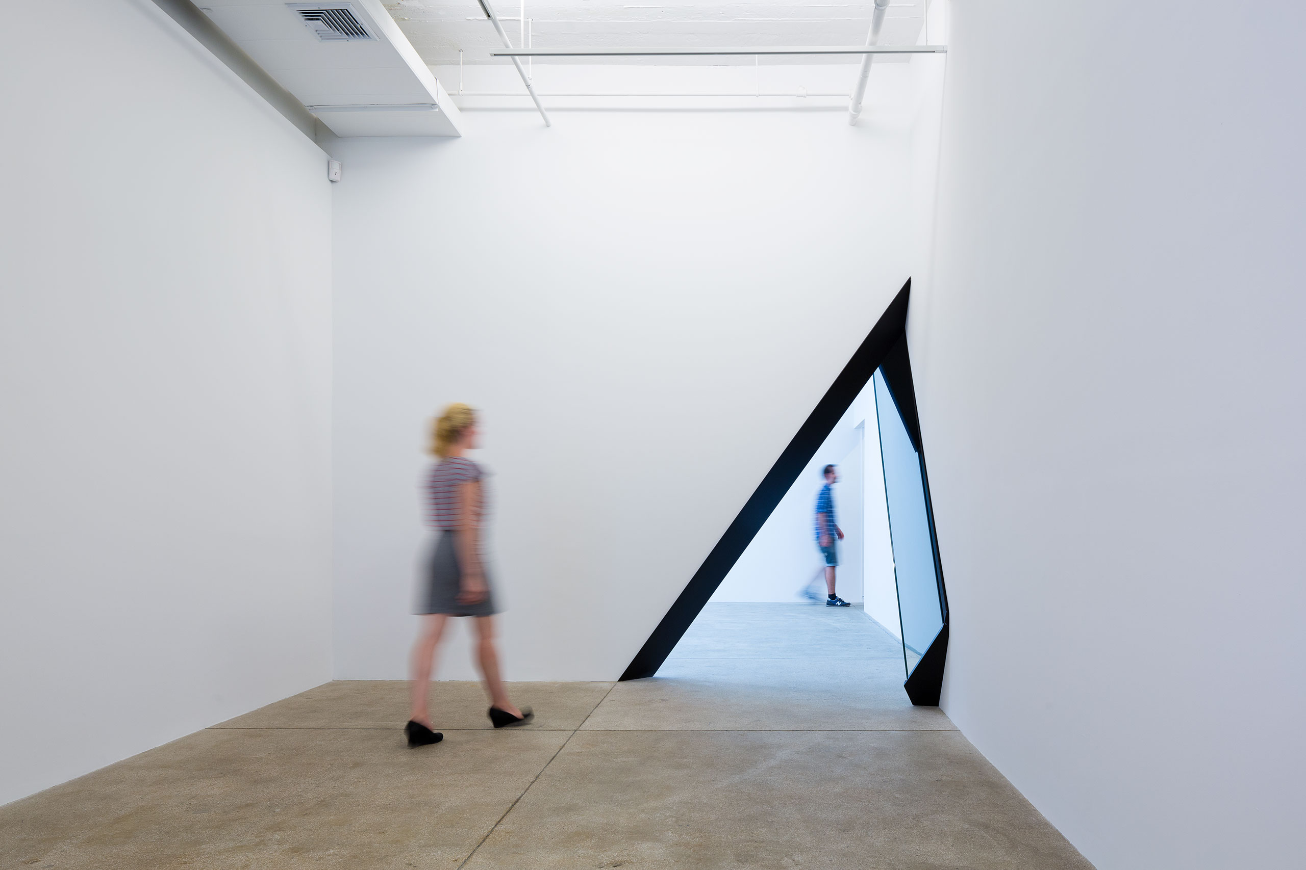 空间幻境 | Sarah Oppenheimer 的艺术与建筑融合之作-15