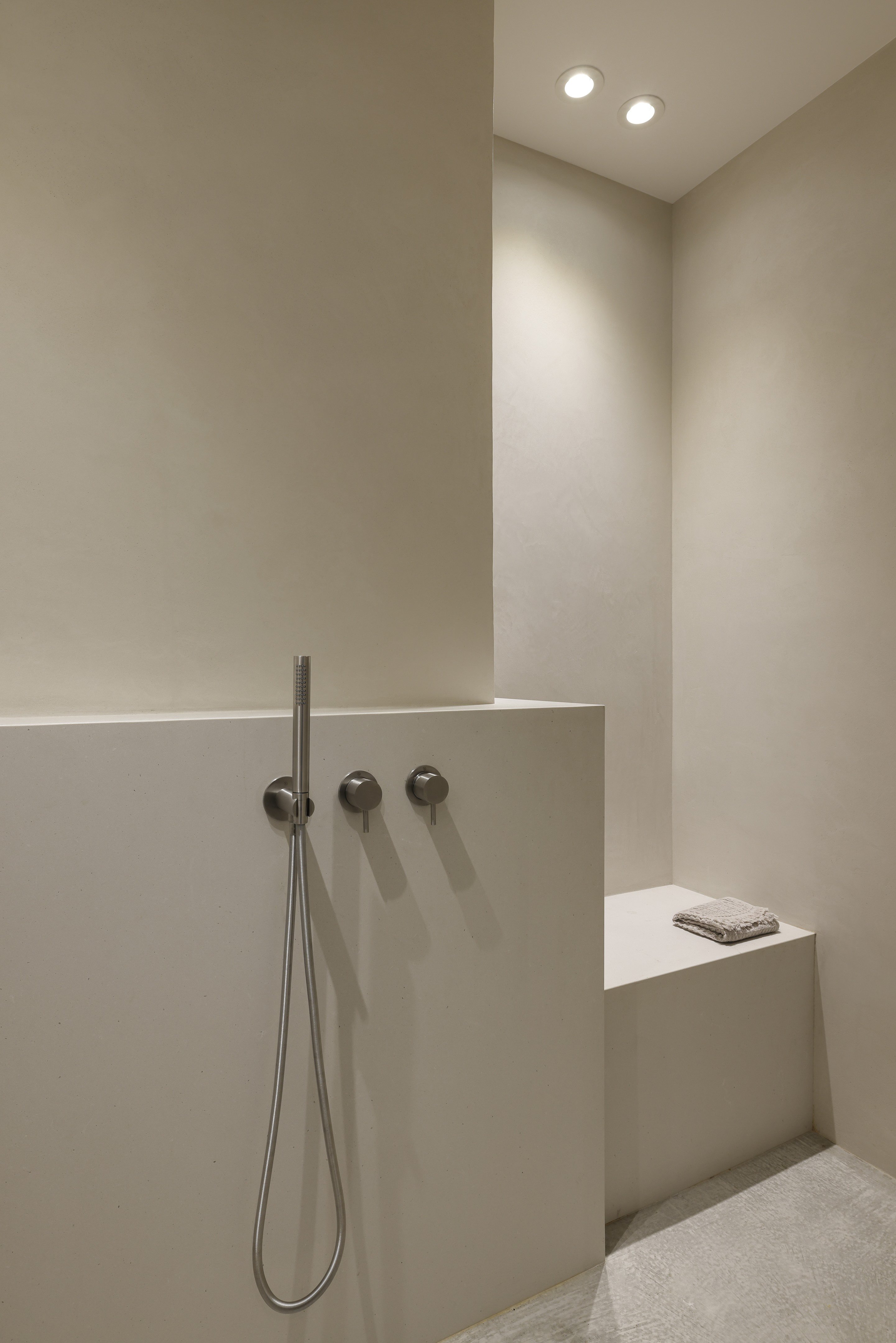 卡德伯勒湾别墅丨加拿大丨Falken Reynolds Interiors-35