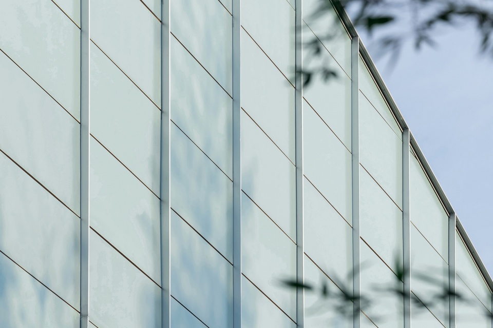 雅达剧院 | 自然与人工的平衡,身体与地貌的体验-49