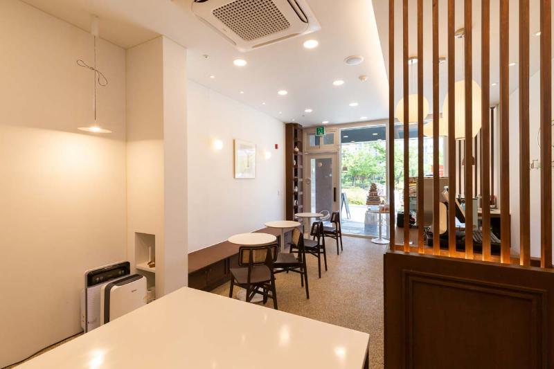 10 坪高级个性商店设计案例解析-9