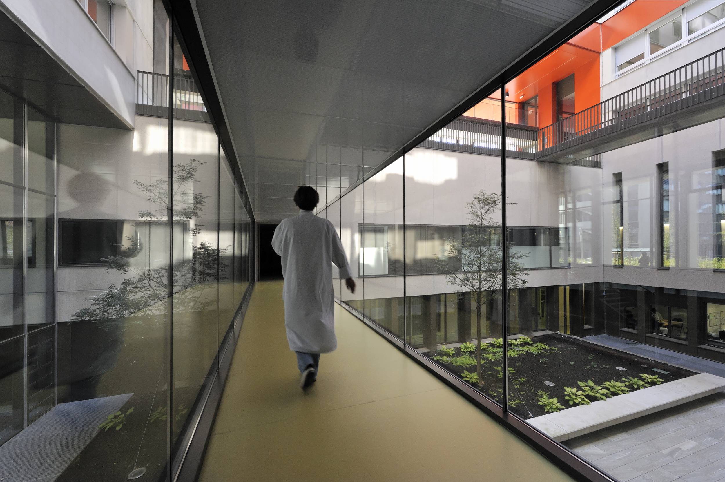 Bâtiment des laboratoires et de logistique de l’hôpital Cochin — Ateliers 2/3/4/-39