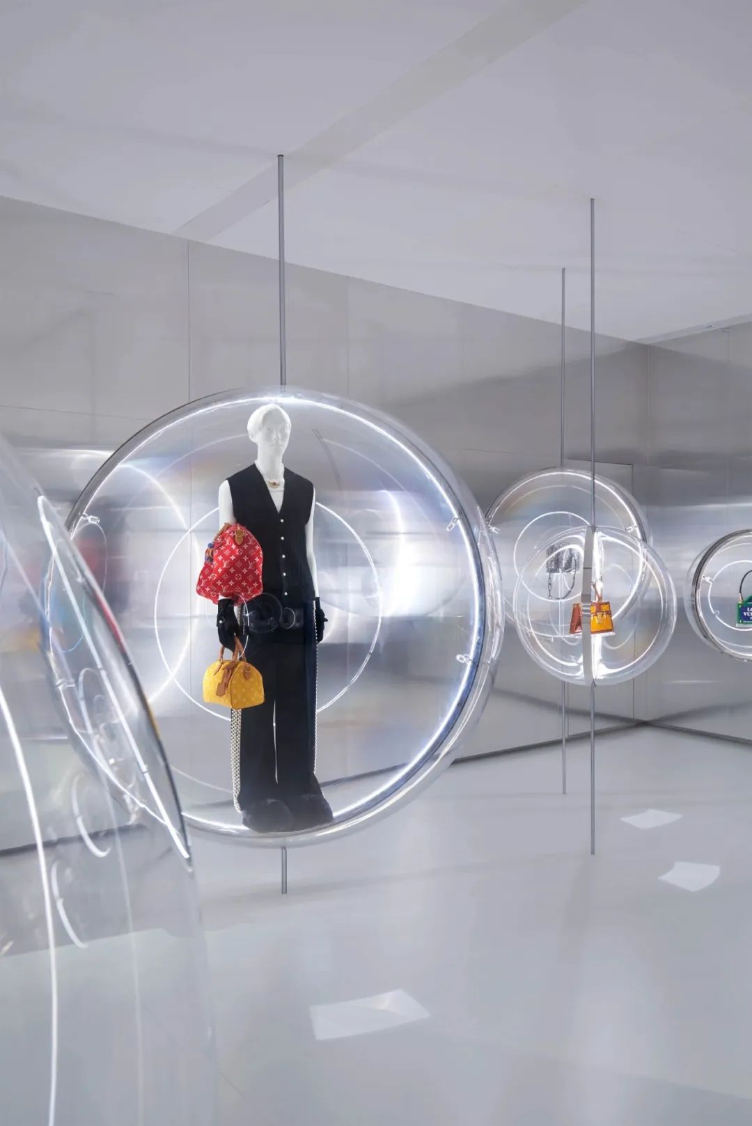 Louis Vuitton 泰国专卖店之梦幻之旅丨泰国曼谷丨OMA-39