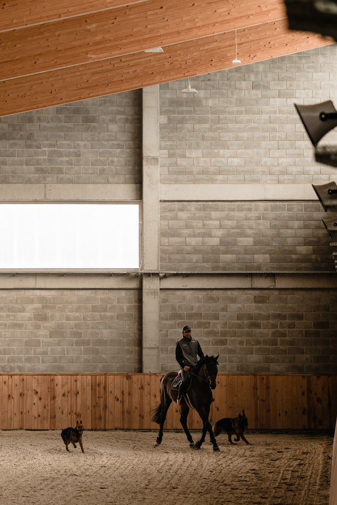 乡村马厩的现代诠释丨波兰丨KWK Promes-17