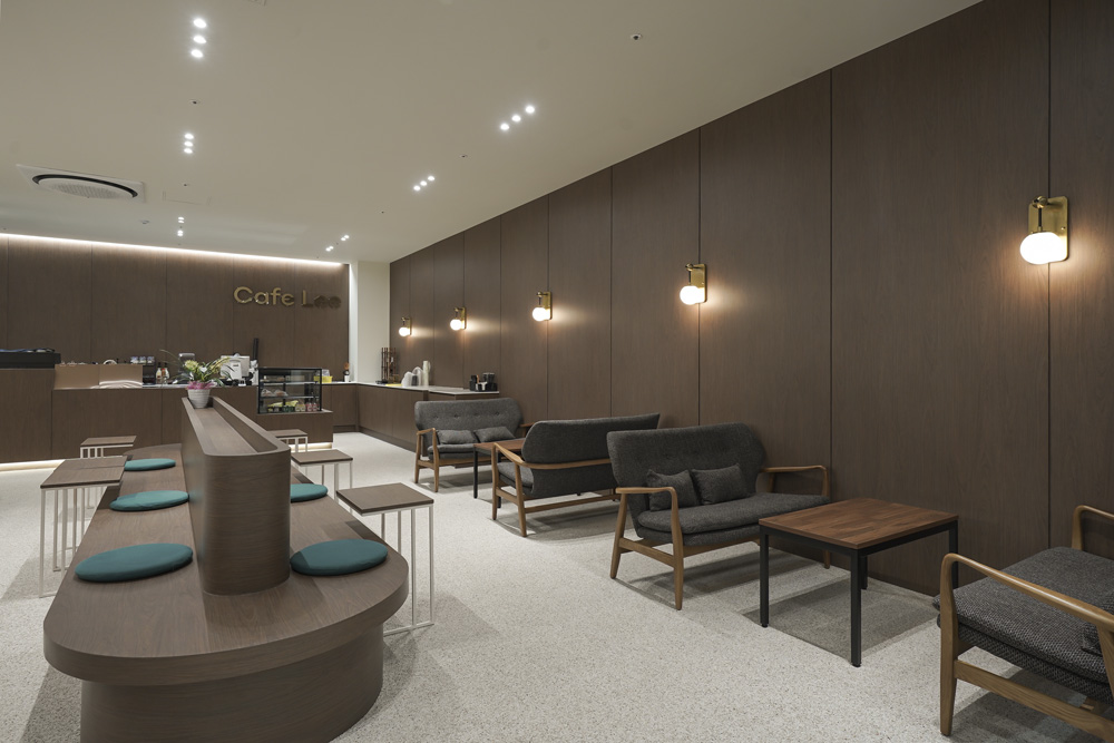 白色与木质，打造 36 平米的极简咖啡厅-11