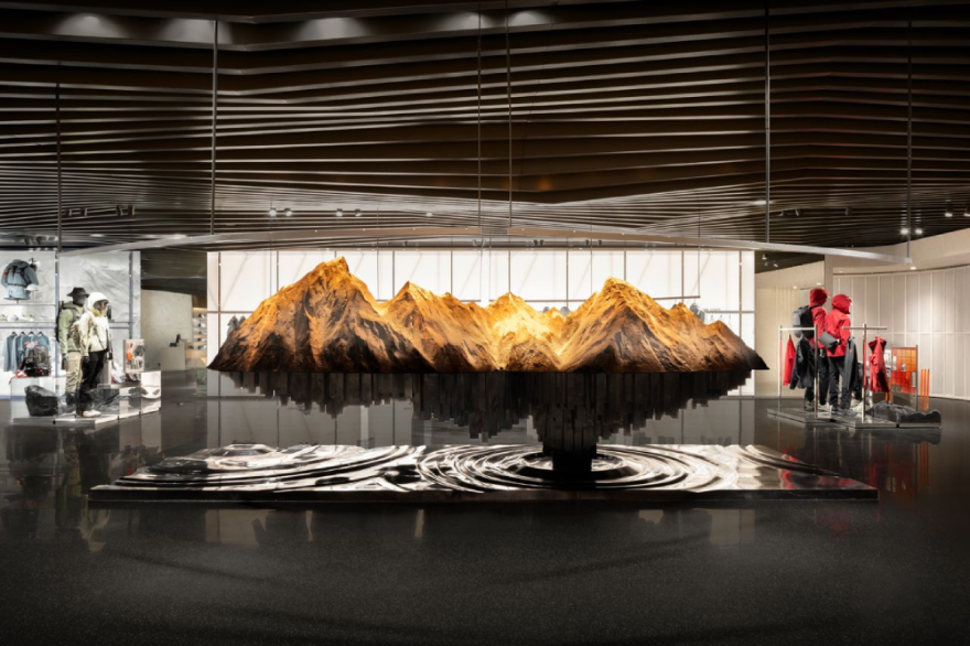 服装店丨中国深圳丨ANTA Space Creative,STILL YOUNG-0