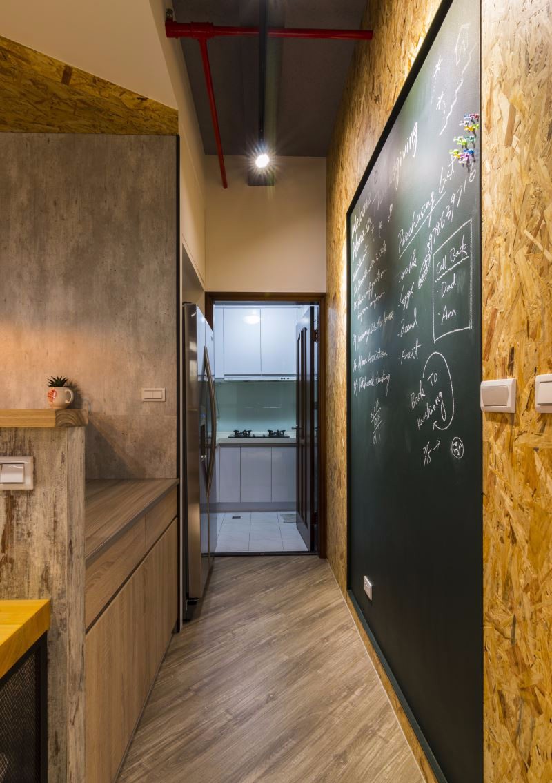 25 坪工业风幸福婚房，裸露砖墙与铁艺的完美融合-12