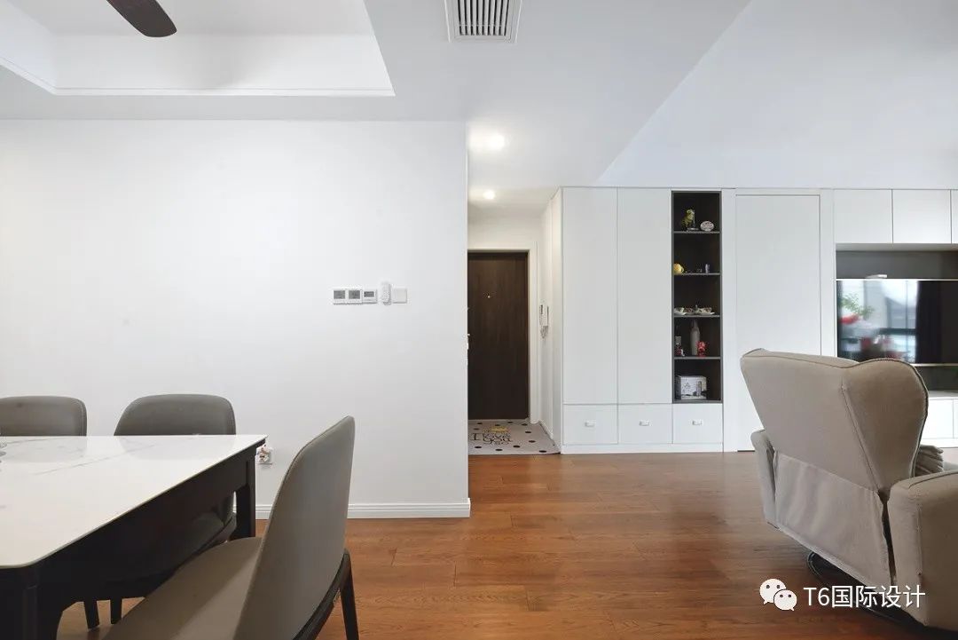 现代简约风五口之家丨中国闵行丨刘华阳-20