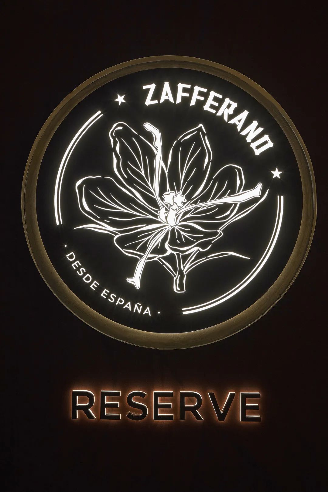 西班牙风情 | 齐聚混合设计打造独特餐饮空间-33