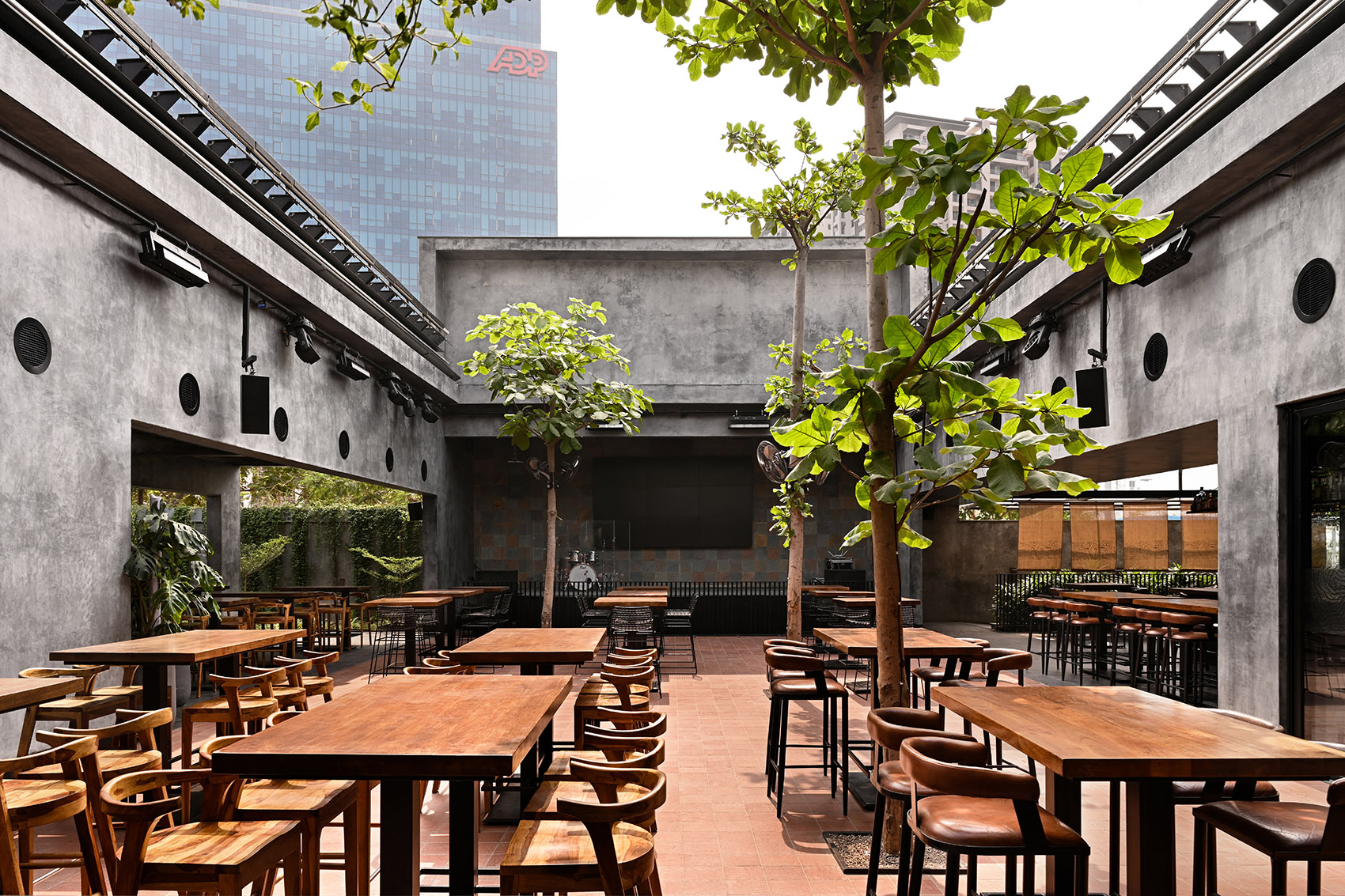 Tabula Rasa 2·0餐厅丨印度丨23 Degrees Design Shift-64