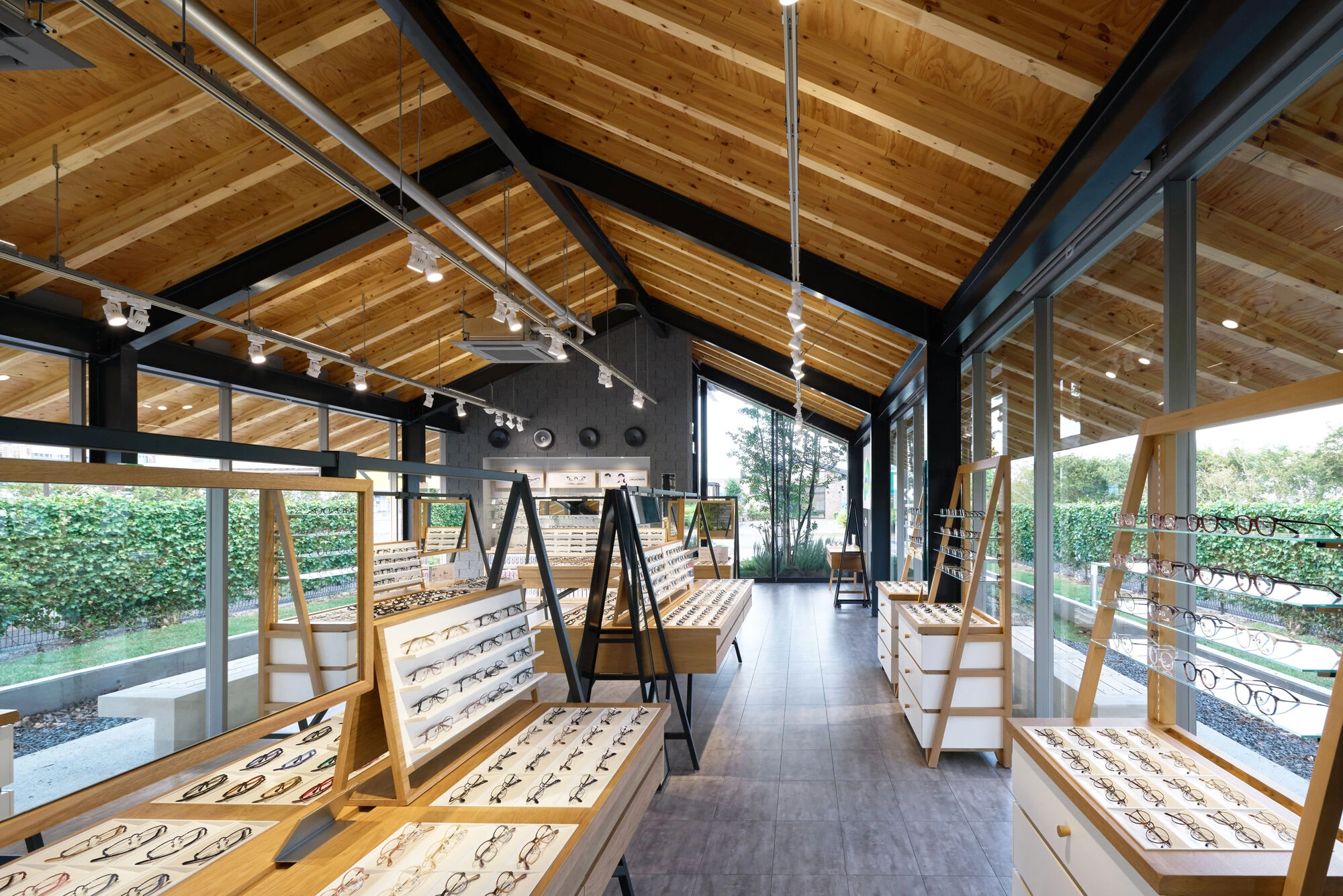 JINS Hikone 眼镜店丨日本滋贺丨Tadashi Hirai 设计工作室-23