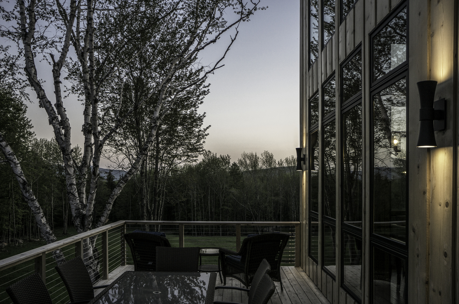 美国杉树与石小屋-12