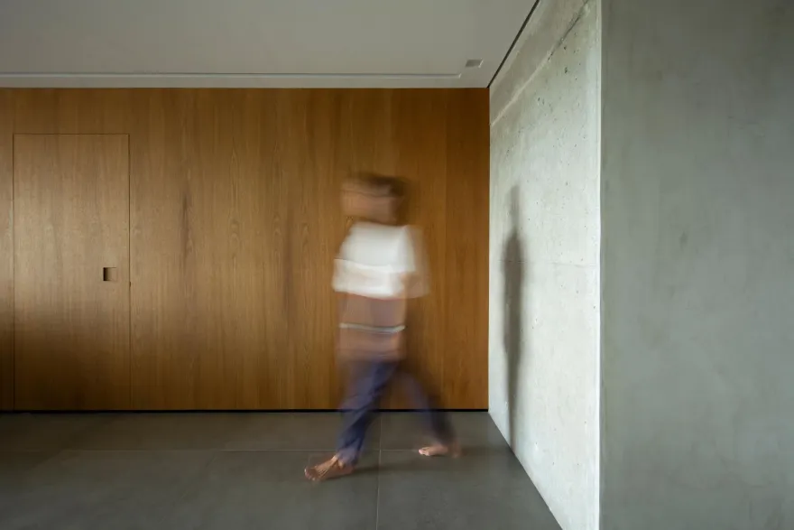 巴西 CC 公寓 | 木质温暖,空间通透-19