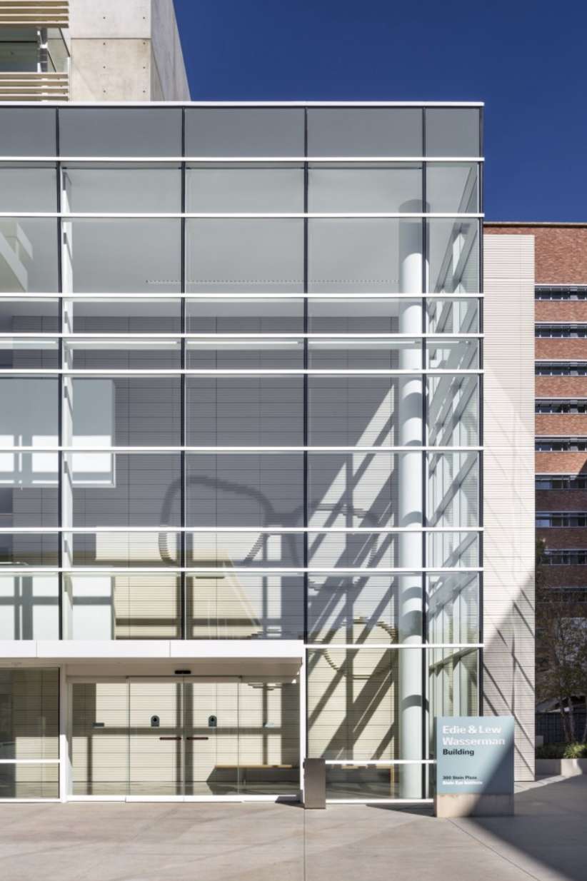 Edie and Lew Wasserman Building, University of California  Richard Meier-8