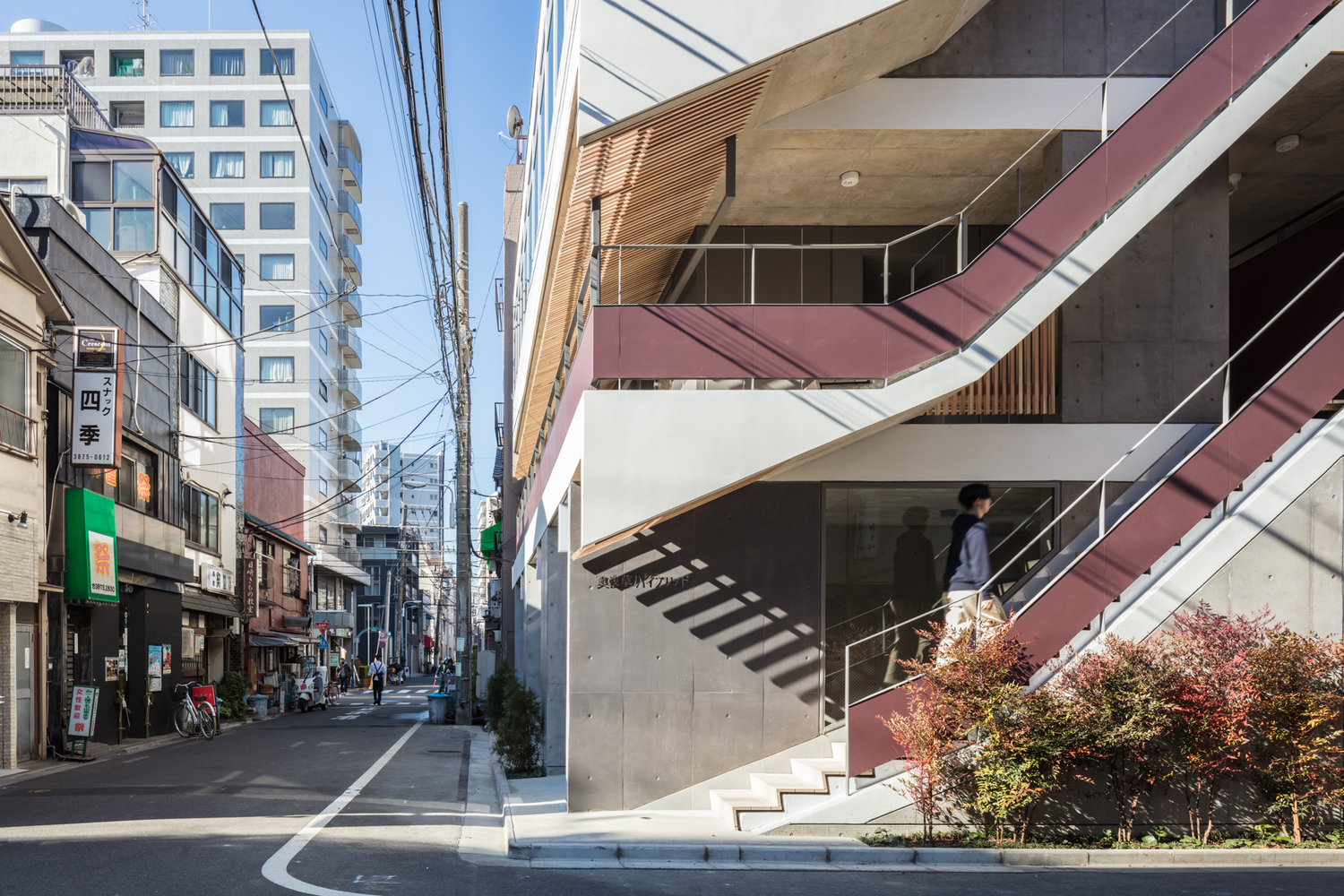 日本多功能混合建筑丨塔塔建筑师-8