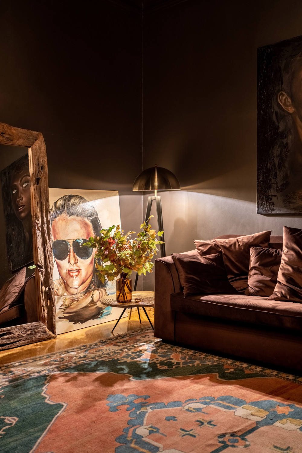 乌克兰历史公寓，古董家具打造精致闺房风格-22