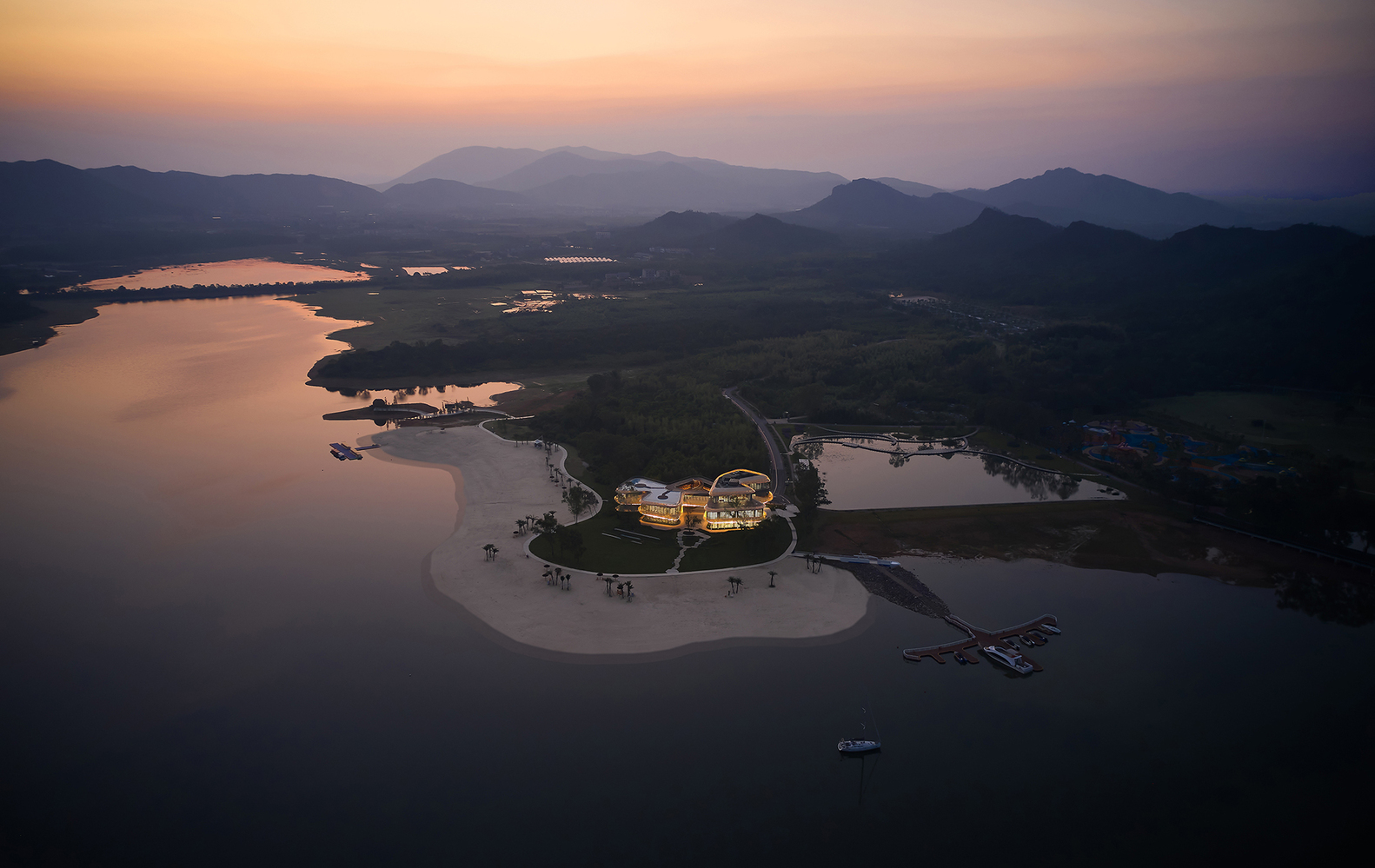 鹰潭白鹤湖游客中心丨中国鹰潭丨建识设计-41