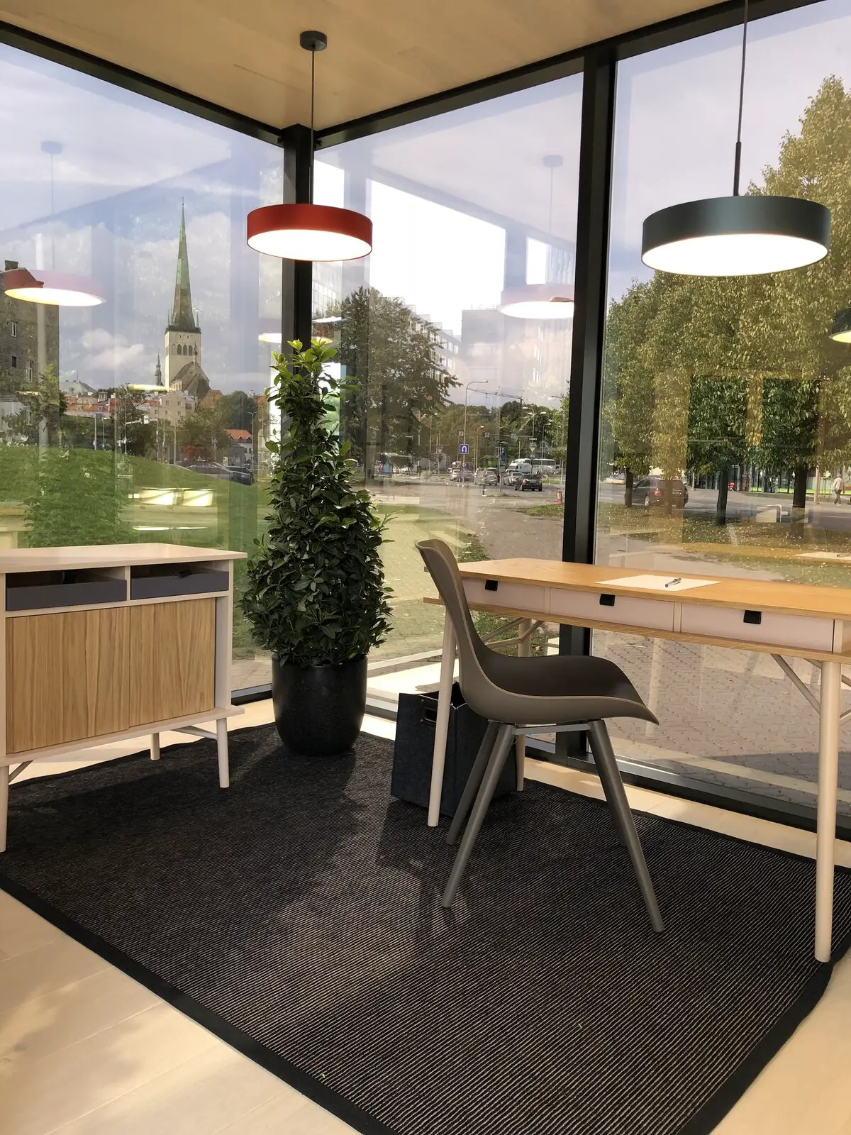 亚马逊推出 10m²镜面迷你屋，完美融入自然风景-6