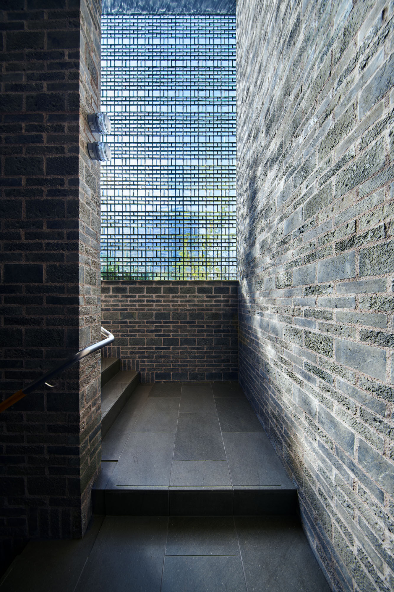 My riad of Optical Glass Brick Hiroshi Nakamura - NAP-11