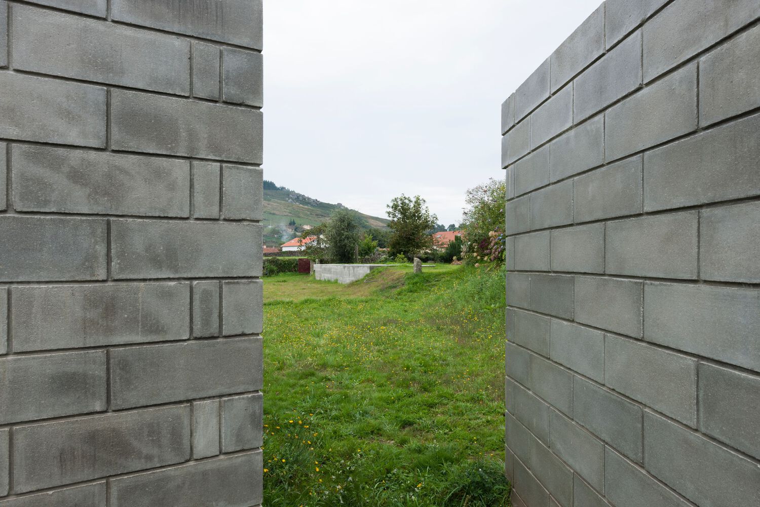 葡萄牙 Coura 简约度假屋丨Luís Peixoto-20