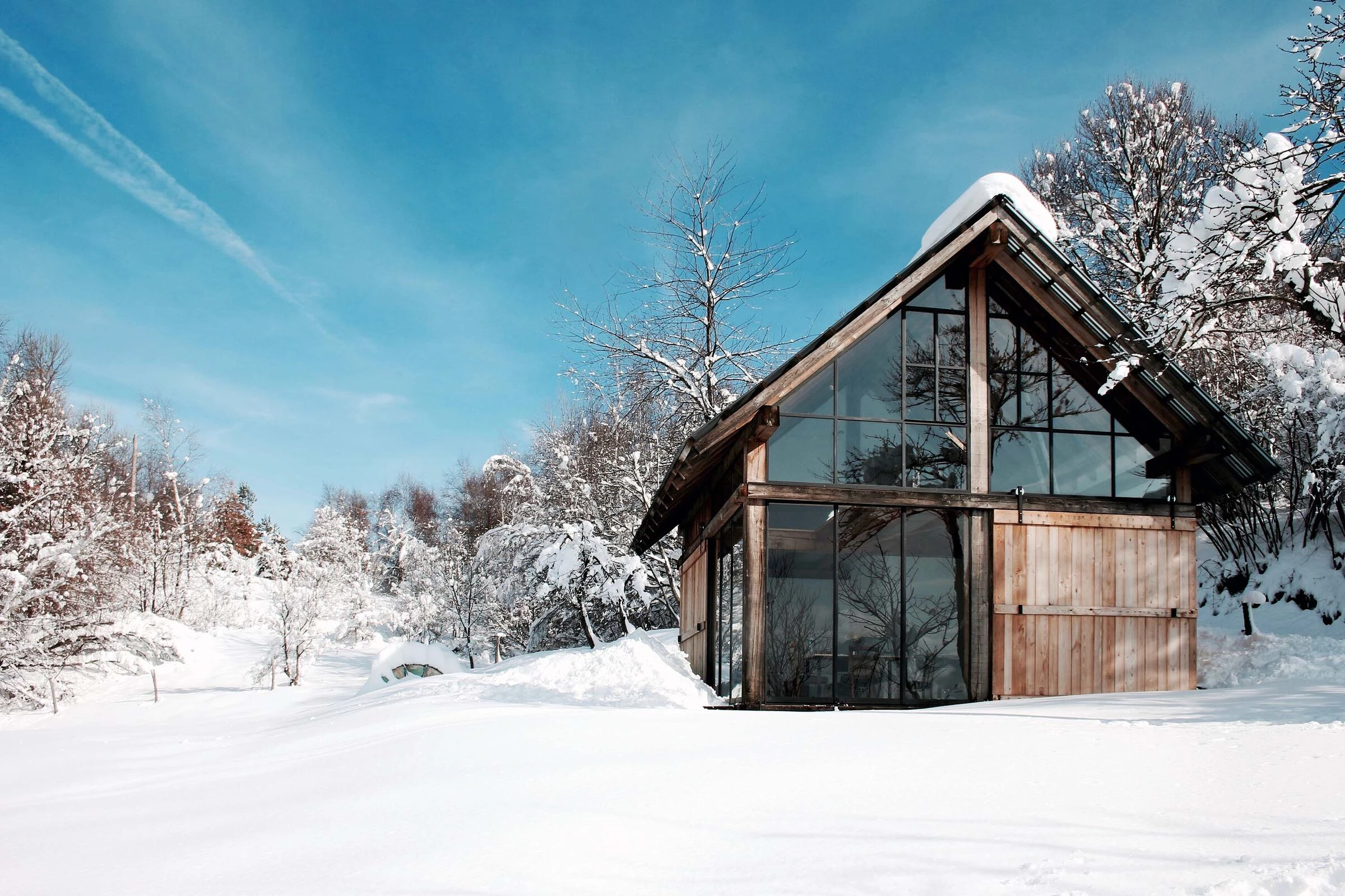 Cabanon, a contemporary cabin in Ligurian Alps-10