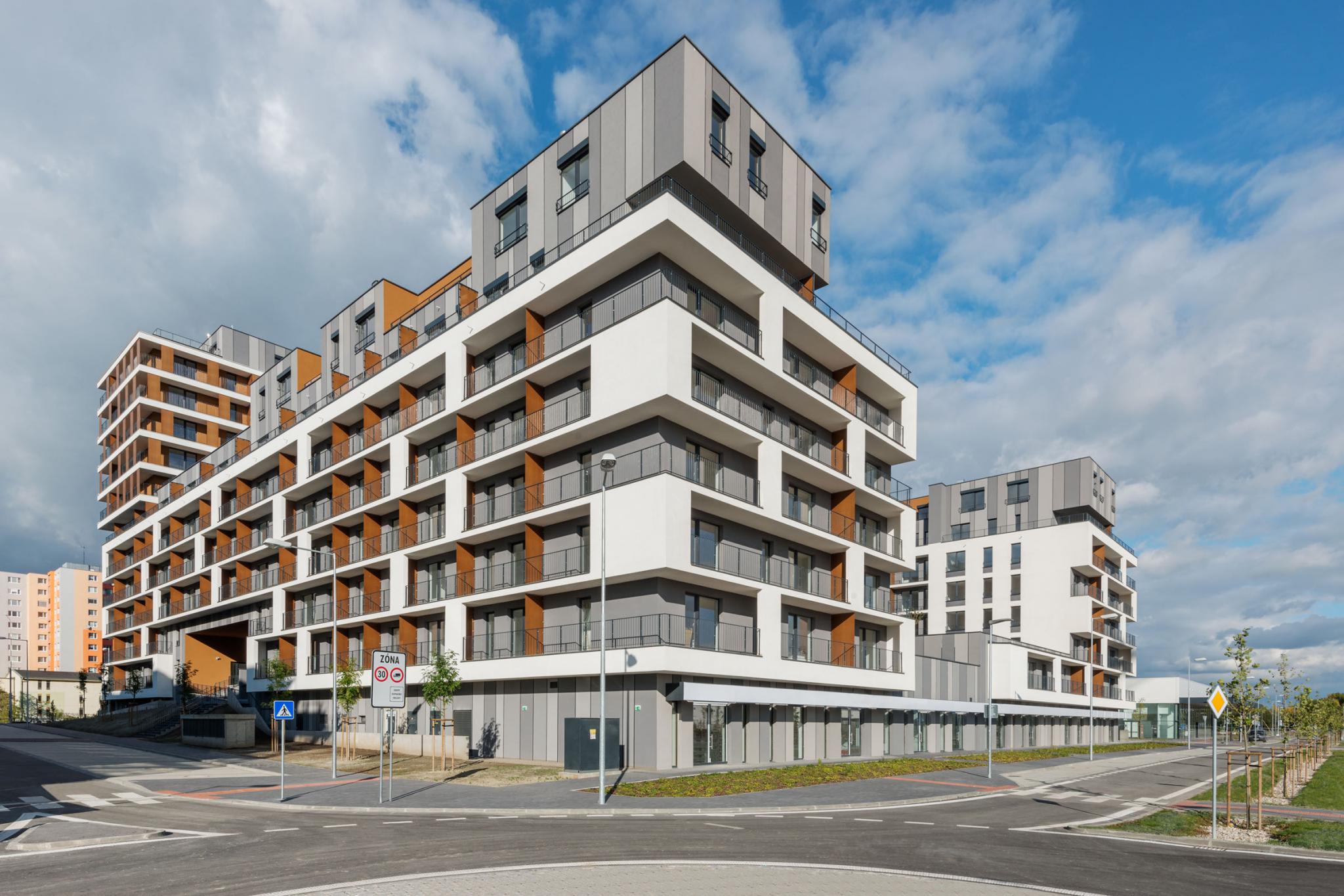 SLNEČNICE   MESTO COMPASS ARCHITEKTI-14