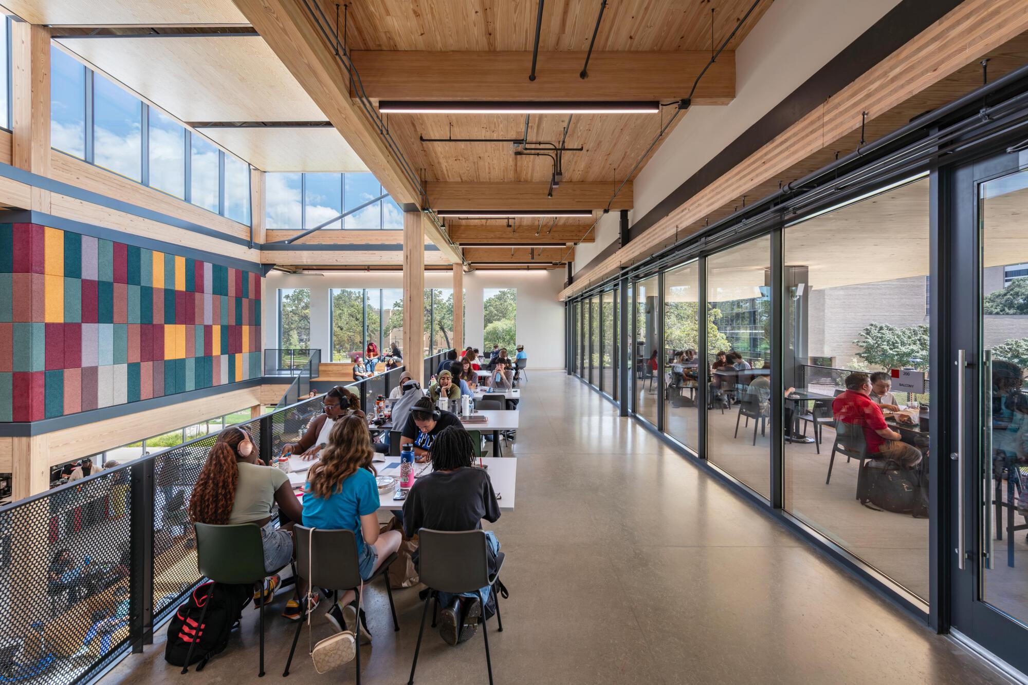 休斯顿大学零售,辅助与餐饮（RAD）中心丨美国丨Perkins+Will-26