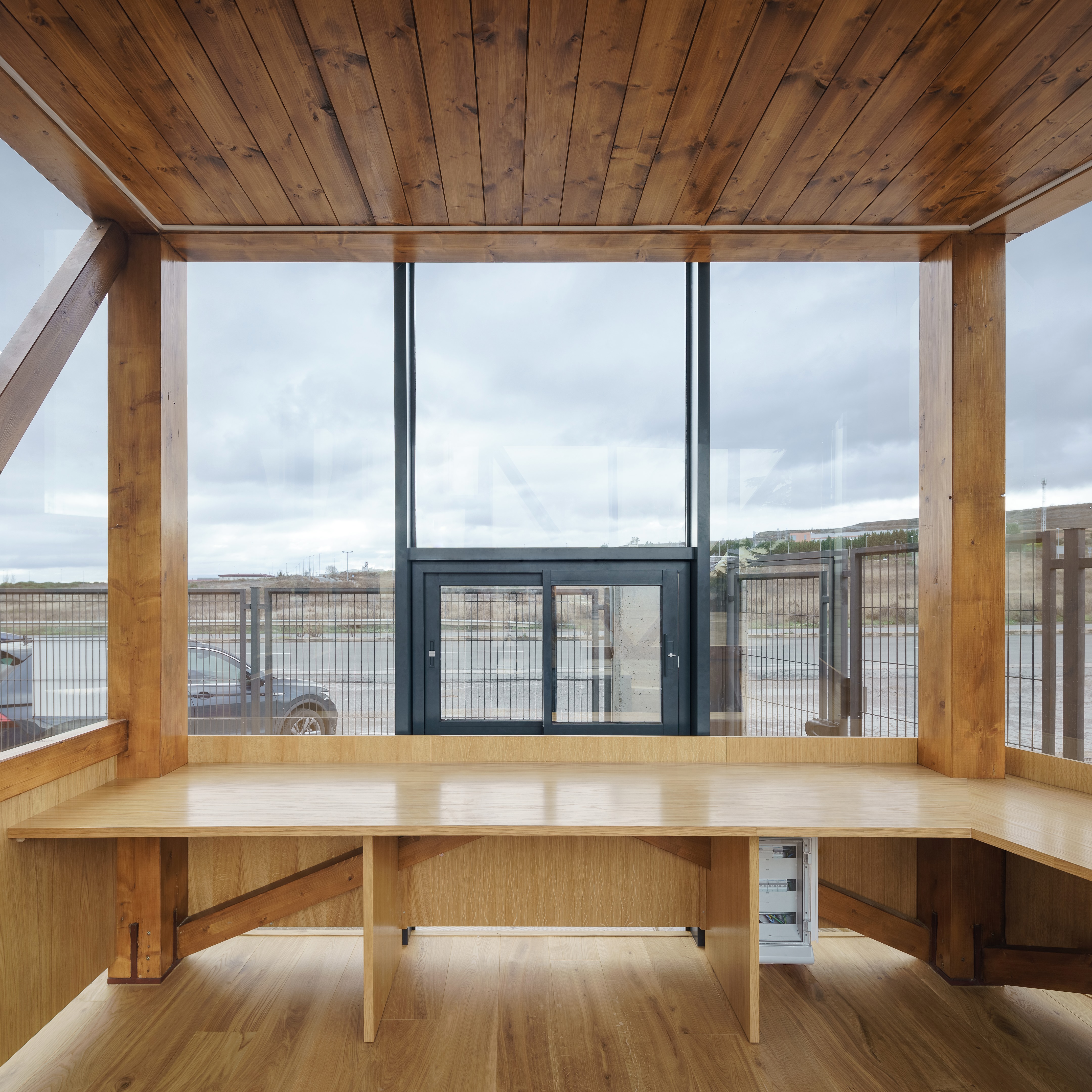 简约至美,反射镜像打造私密空间-21