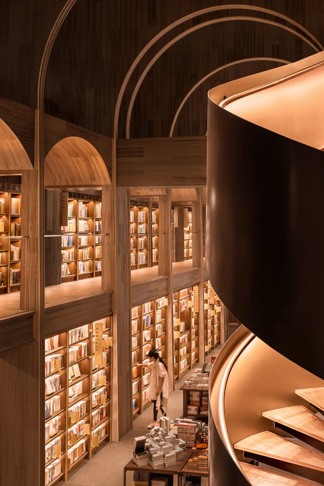 圆拱+留白，赋予空间神圣感与仪式感｜大观国际-20