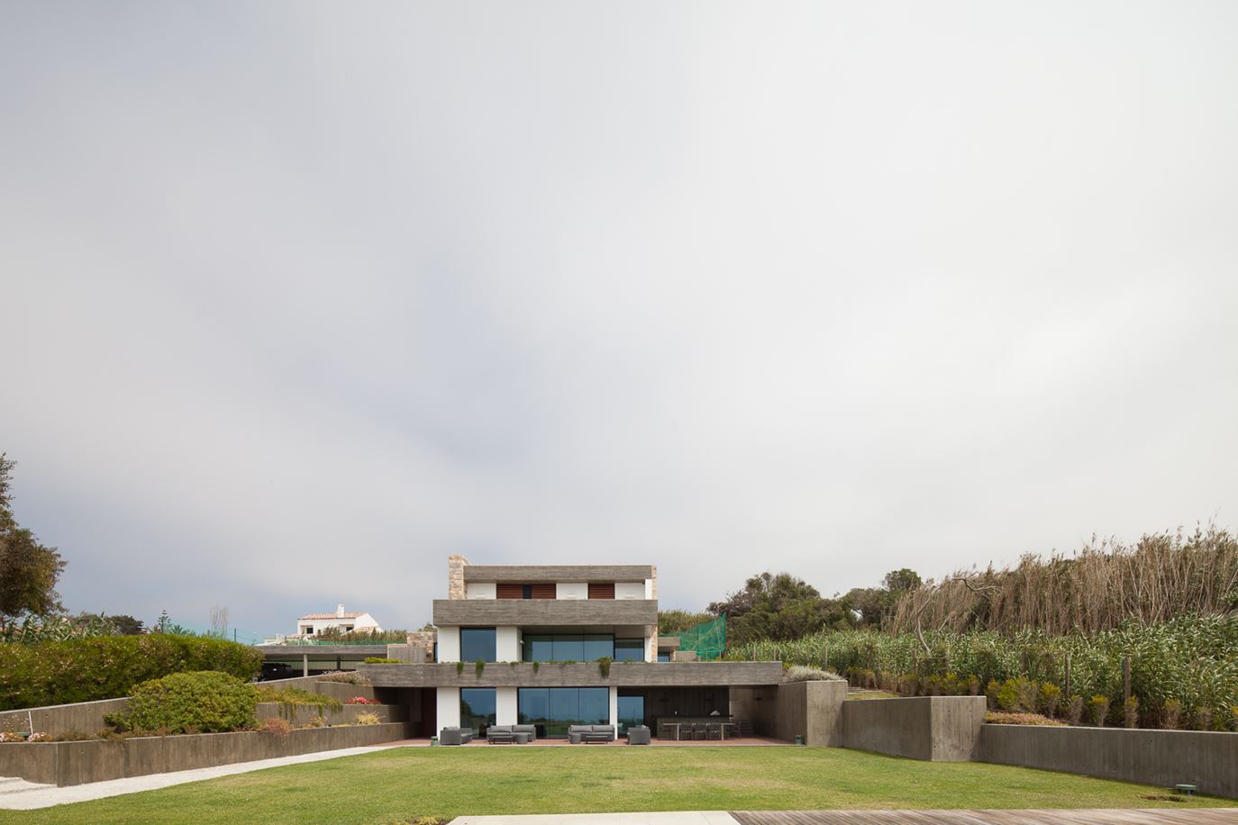 大沙滩上的房子-8