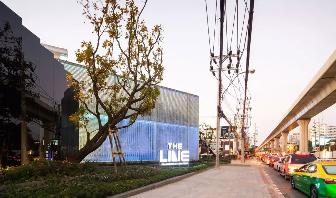 泰国玻璃打造的售楼中心-34