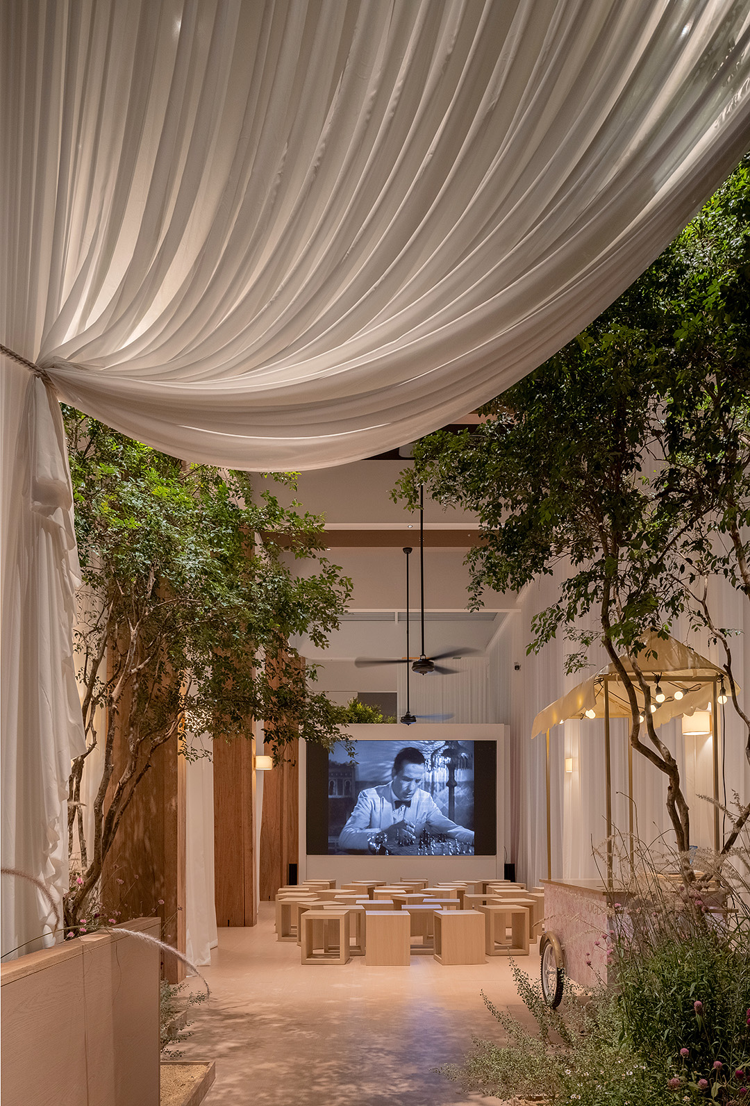 纬图设计赵睿 × 山石里予｜广州建博会OOD展位丨中国广州丨V2 纬图,OOD生活方式定制-3