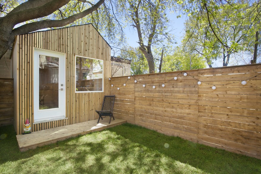 Garden Studio Nestled in the Backyard of a Toronto Home-9