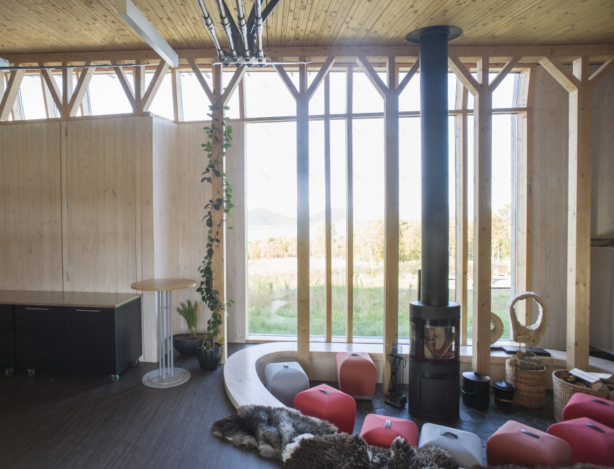 融入自然的北欧风情——Tromsø Wilderness Center-12