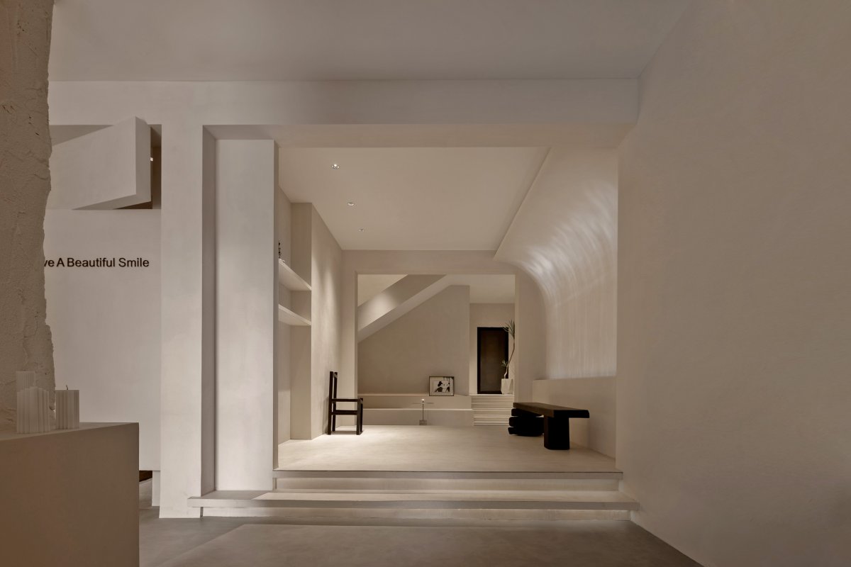 错综体块重组,简约空间美学展现独特气质-12