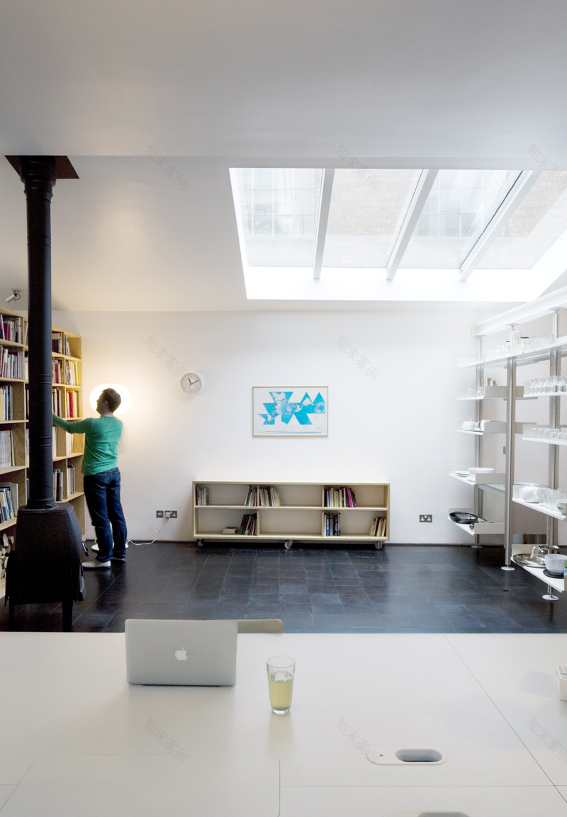 伦敦 Jasper Morrison 工作室 · 仓库改造的办公与零售空间-17