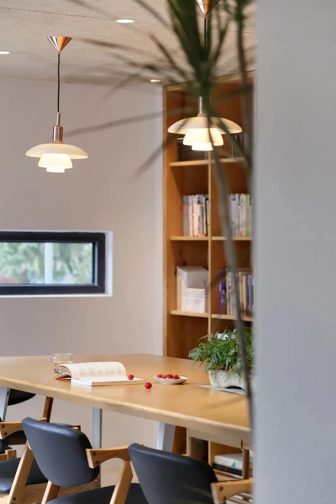 南京天青装饰办公空间 | 现代简约与自然元素的融合-10