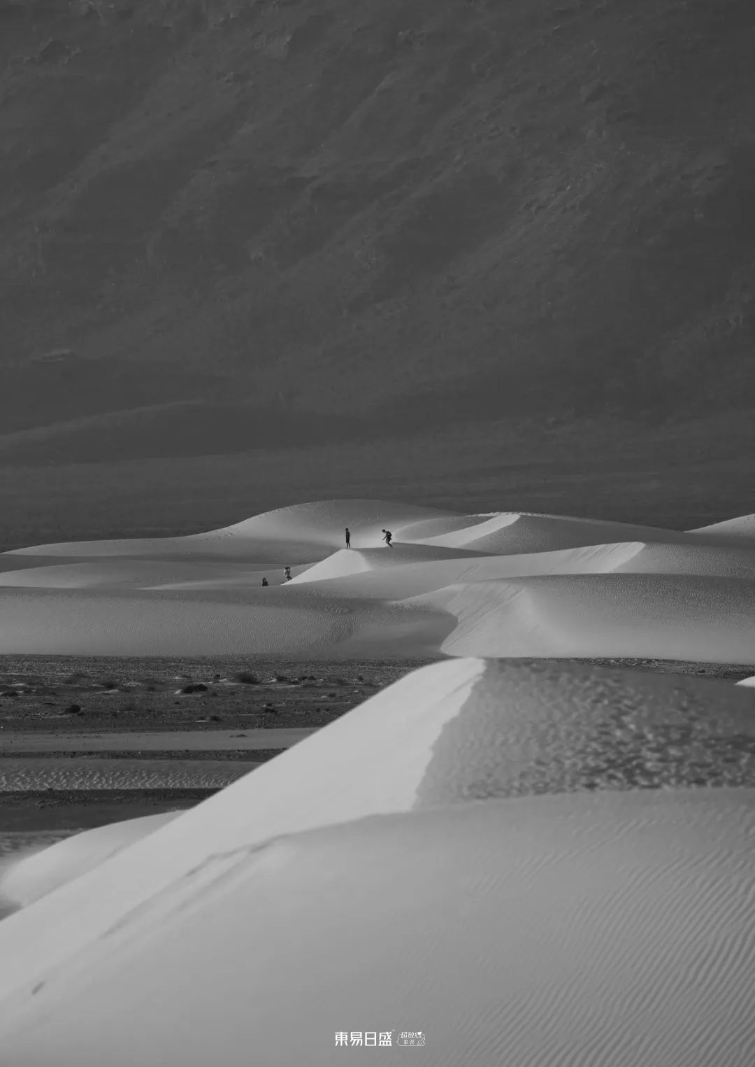 光华壹号 | 100㎡现代极简黑白灰风格：光影随心而动，一个人也不将就-8