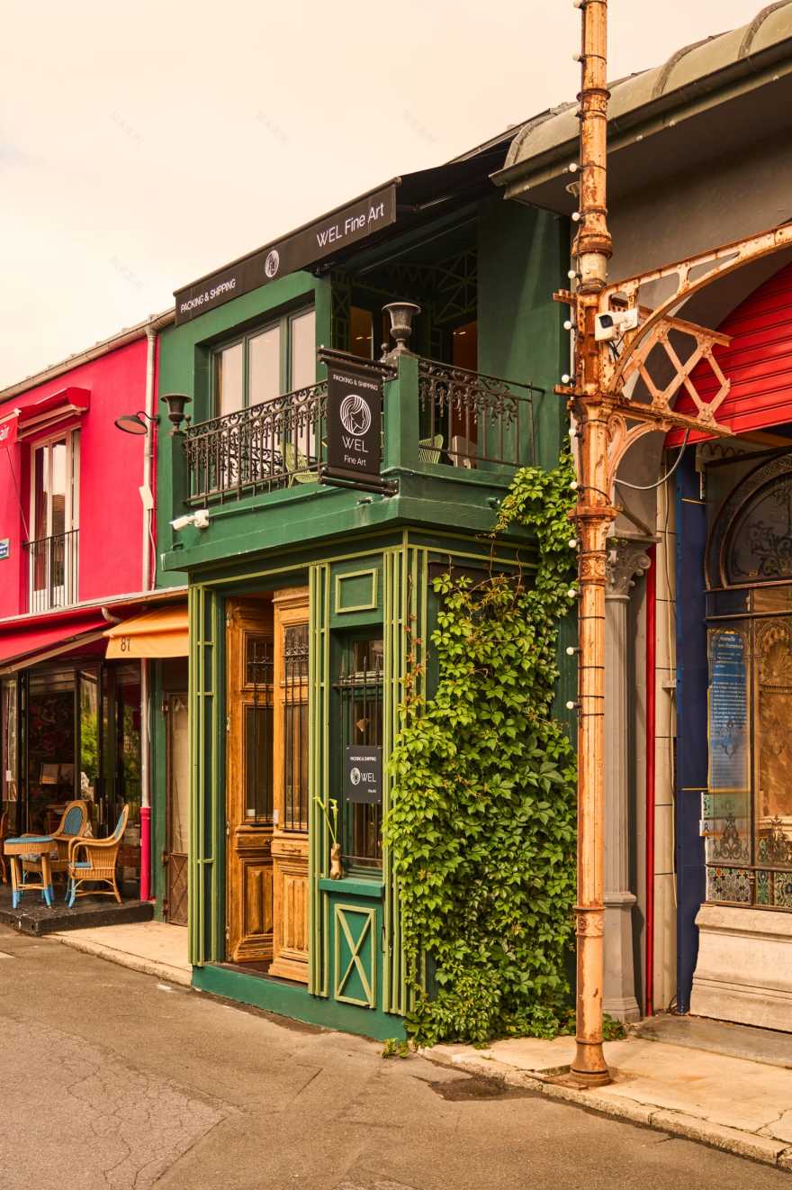 巴黎传奇跳蚤市场办公室改造为策展展厅丨法国巴黎-13