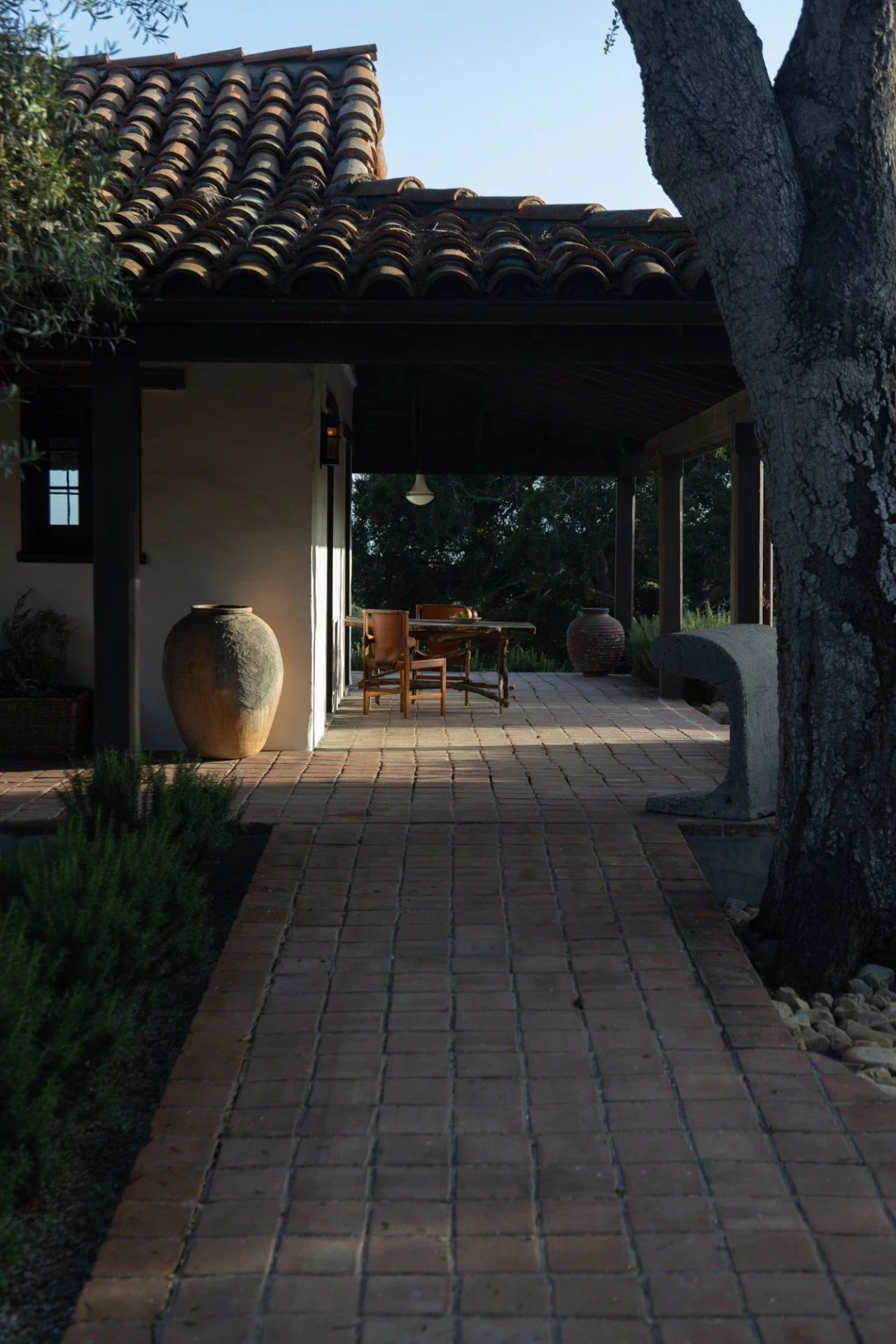 恩尼斯布鲁克土坯房丨美国加利福尼亚丨Jane Hallworth-9