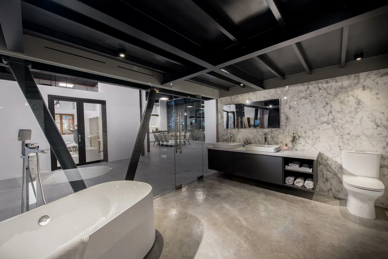 越南河内 Rehau 展示厅——创新材料展示与办公空间的完美融合-27