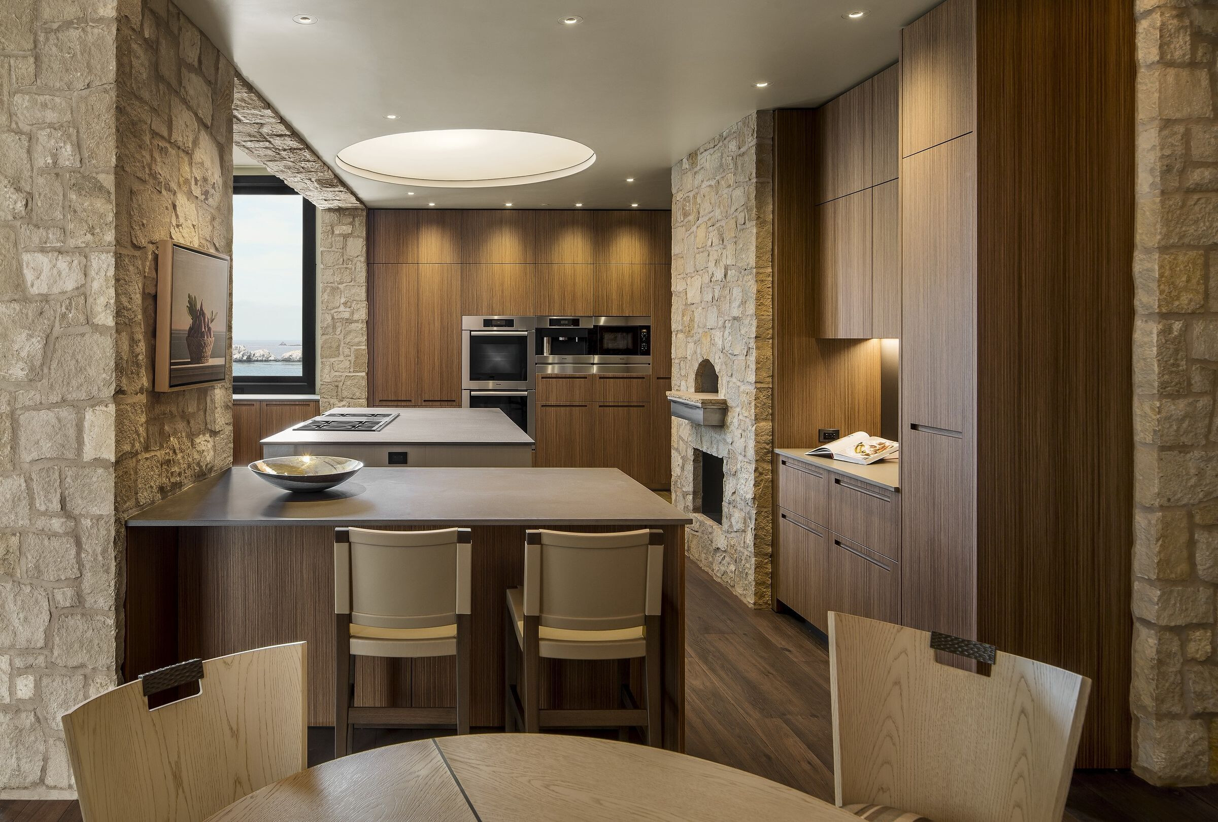 加州悬崖之上的绿色住宅-28