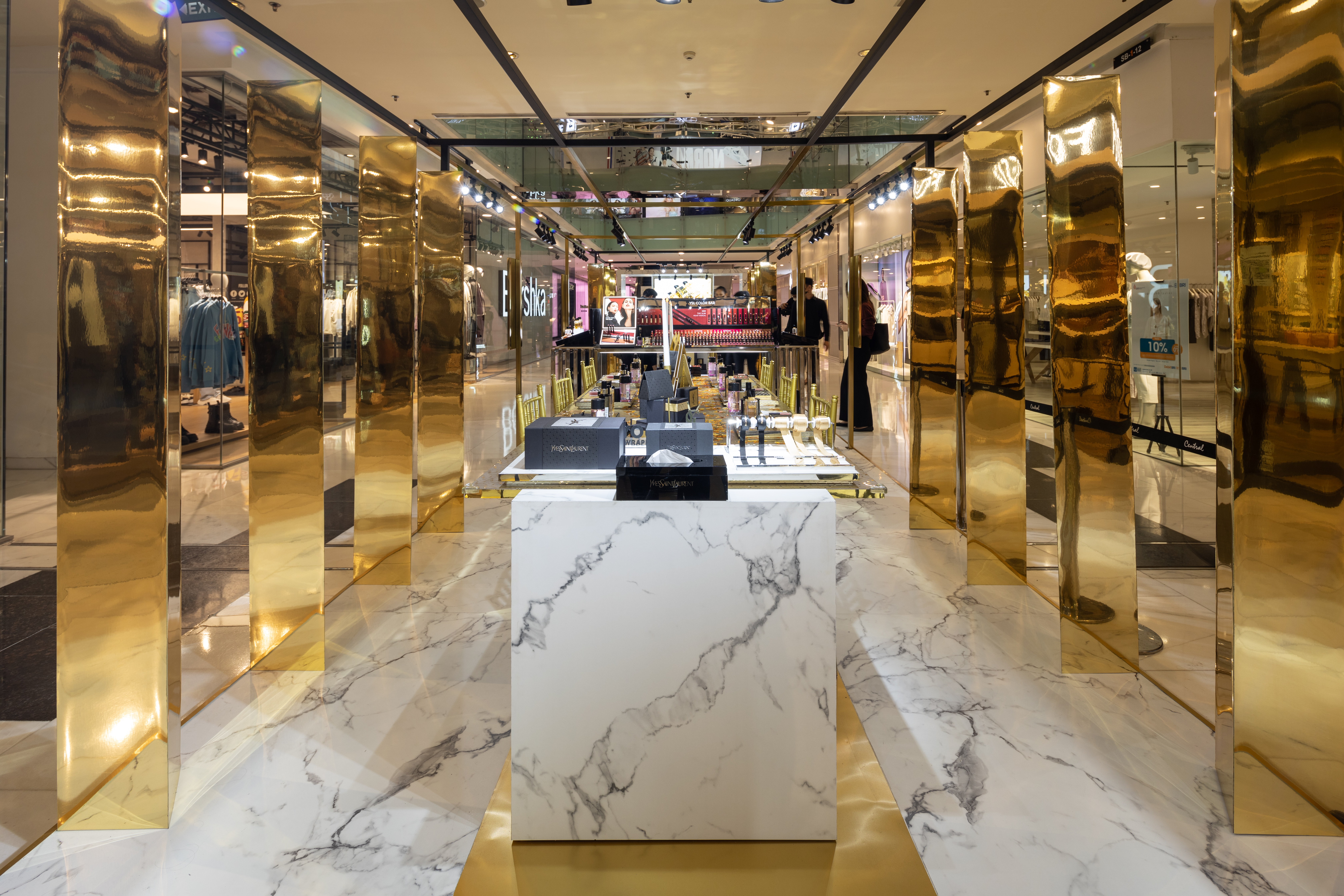 YSL HOLIDAY 2022 PODIUM - GRAND INDONESIA-5