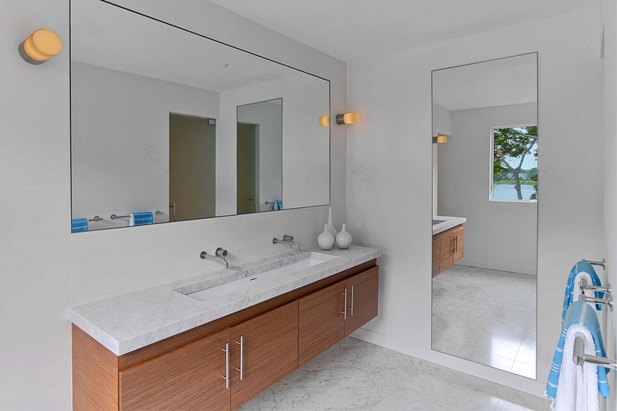 Fish Cove House Updates the Hamptons Vernacular with a Modern Attitude-23