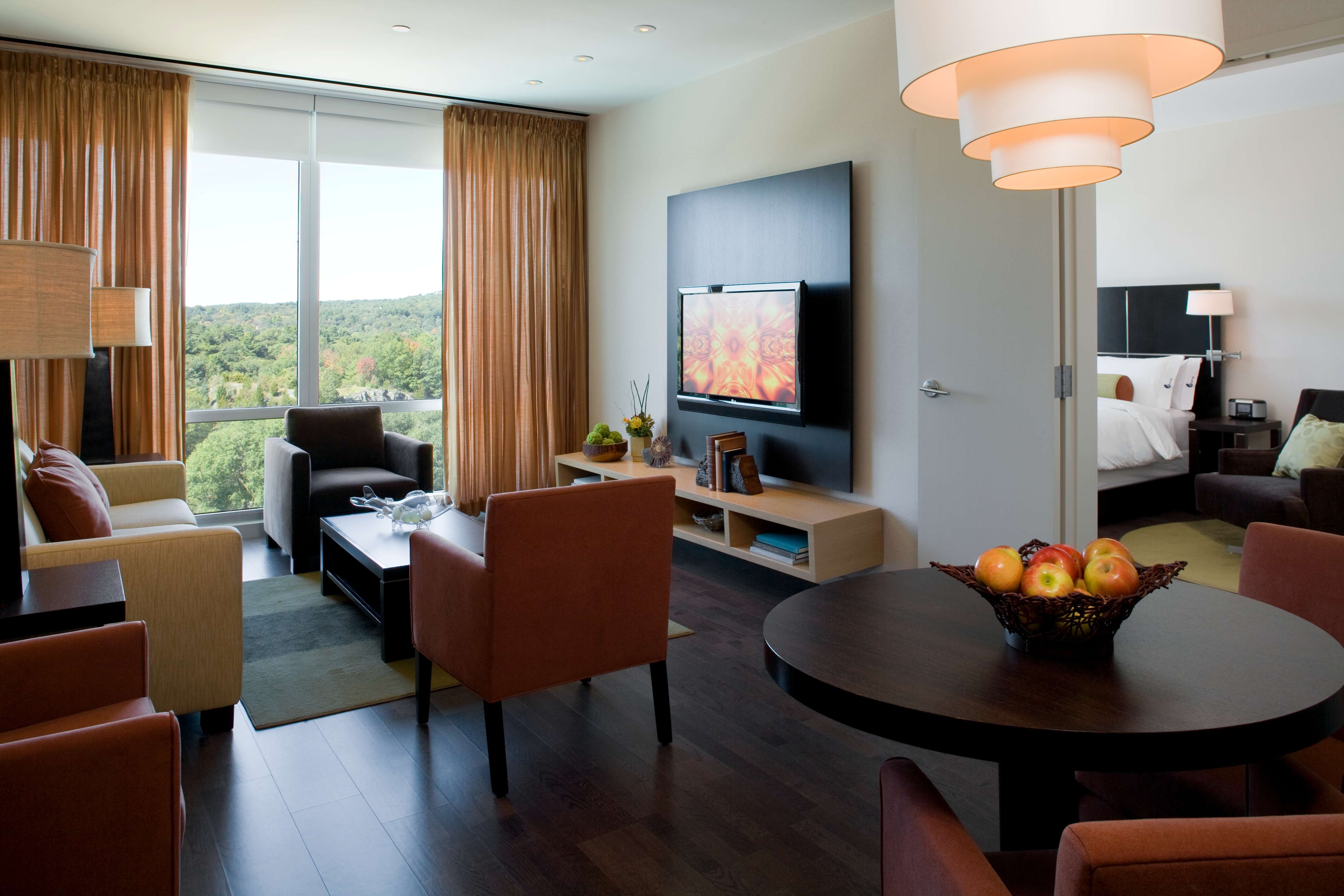 Hotel Indigo Boston   Newton Riverside-2