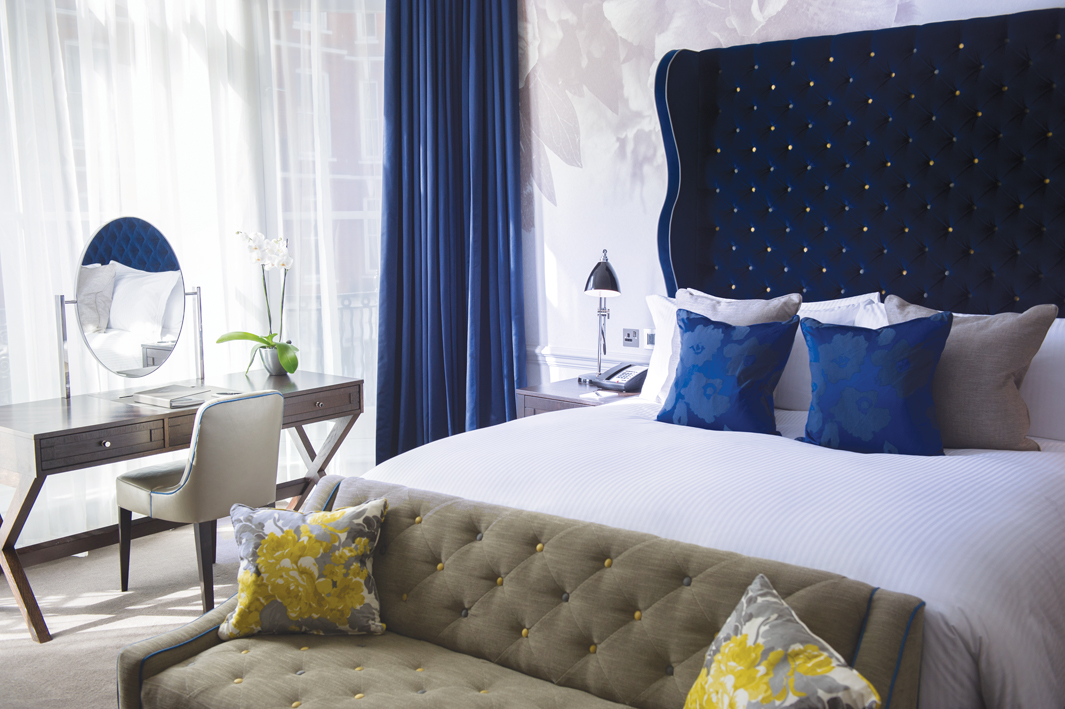 
						jQuery(document).ready(function() {
							jQuery("a[rel^='prettyPhoto']").prettyPhoto({
								social_tools : false,
								show_title : false
							});
						});
					-6