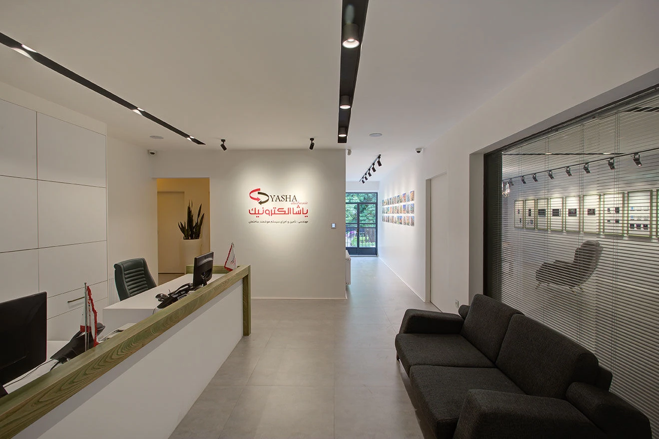 废弃建筑变身高效办公空间-20