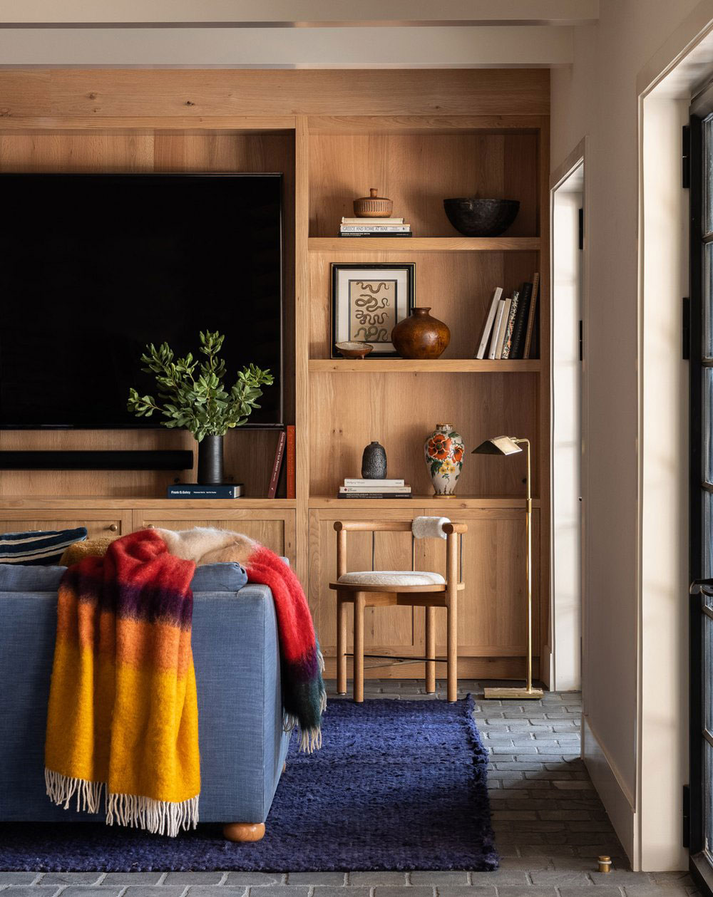 阳光明媚的加州 Tudor 家居设计-19