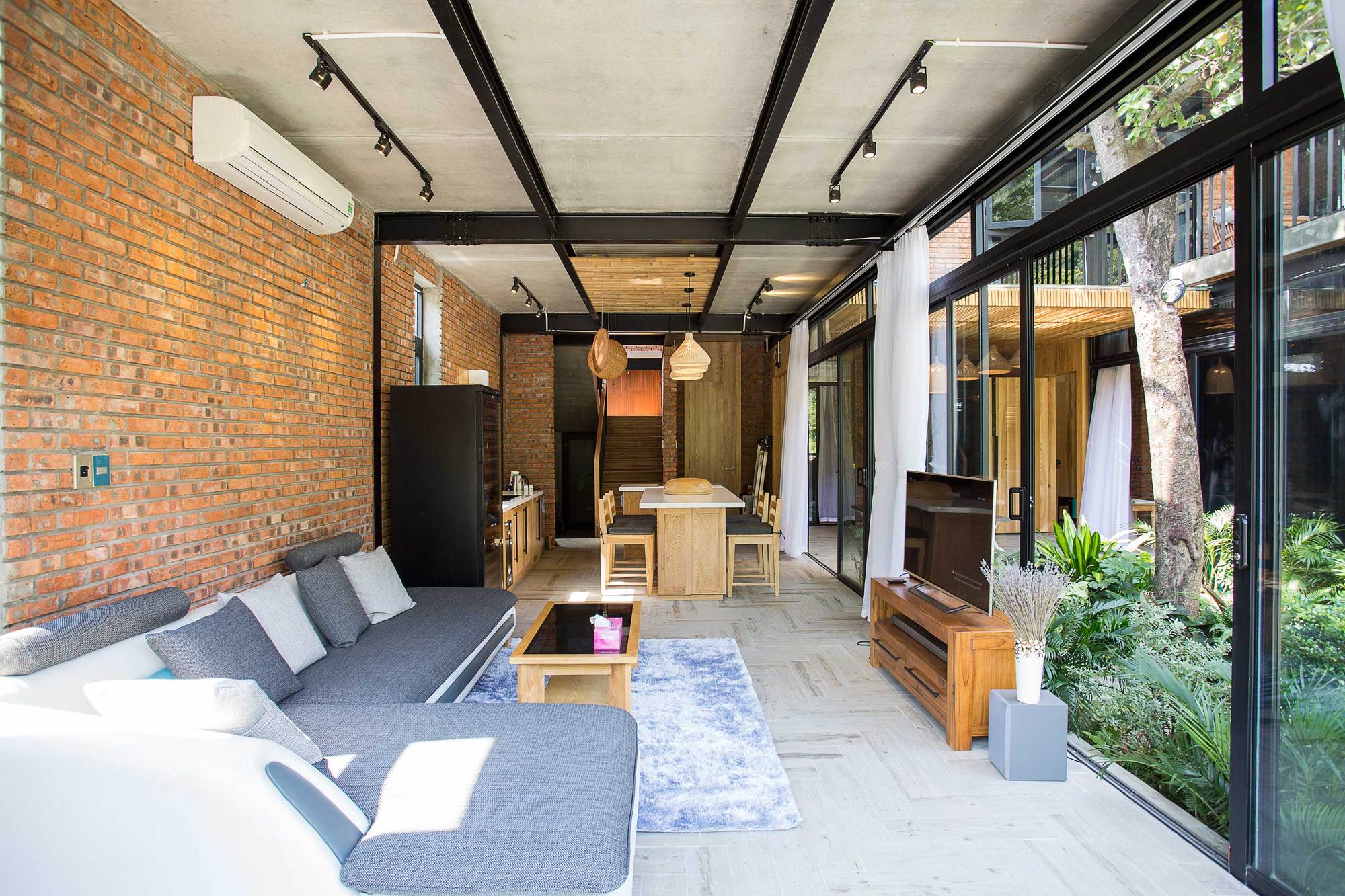 山间双户共享家园·Sơn Trà半岛自然美景中的简约别墅设计-30