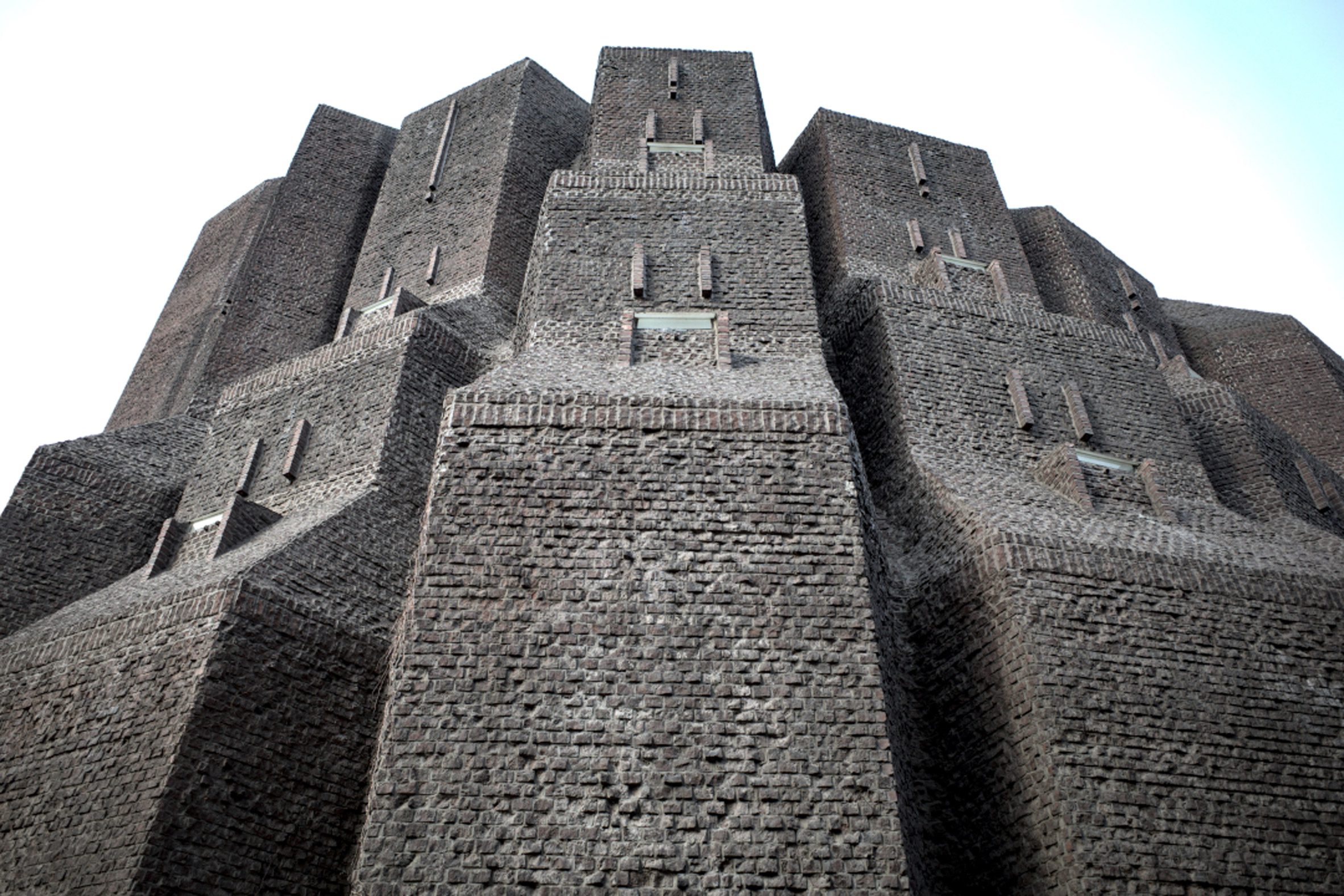 Brutalist Korea presents "nu-bru" buildings from Seoul to Jeju Island-12