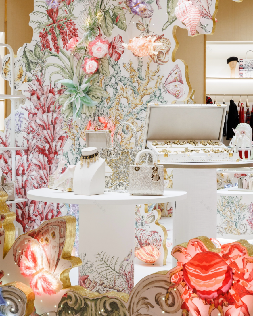 Dior 快闪店「黄金屋」丨泰国曼谷丨Dior 视觉营销创意总监 Luca Albero-41